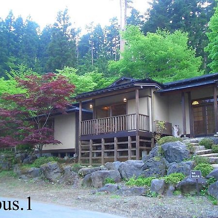 Shikitei Hotell Fujiyoshida Exteriör bild