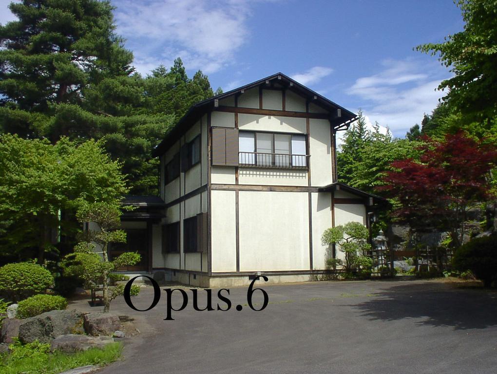 Shikitei Hotell Fujiyoshida Exteriör bild
