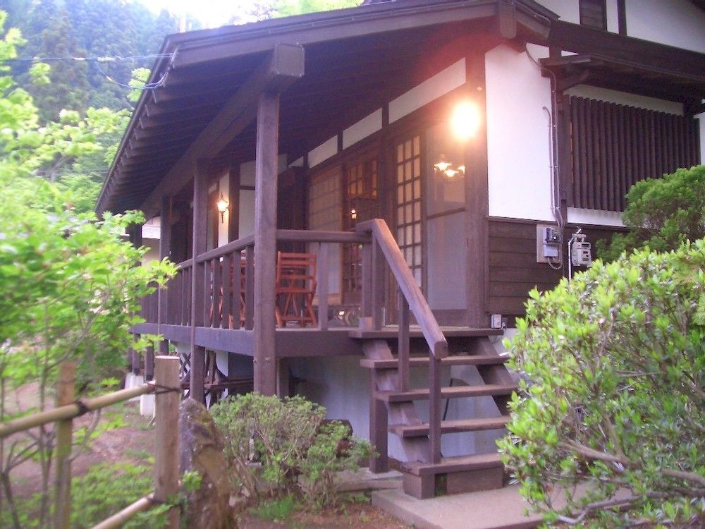 Shikitei Hotell Fujiyoshida Exteriör bild