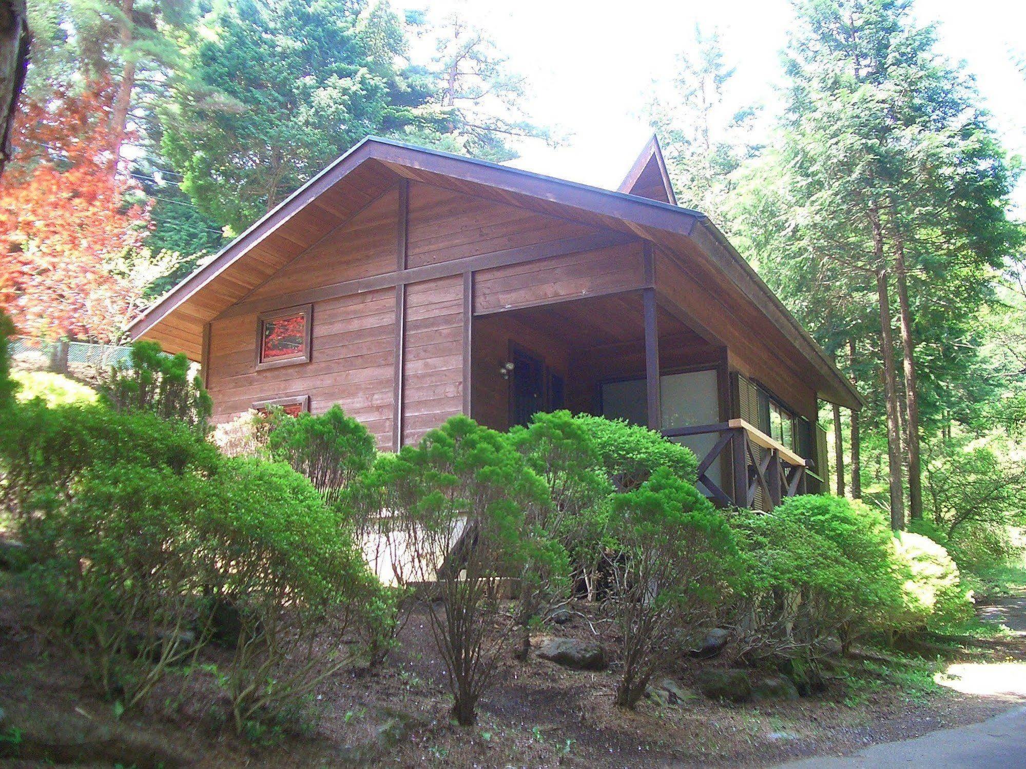 Shikitei Hotell Fujiyoshida Exteriör bild