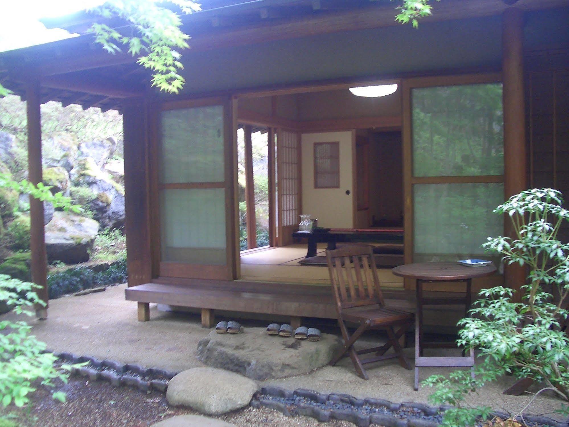 Shikitei Hotell Fujiyoshida Exteriör bild