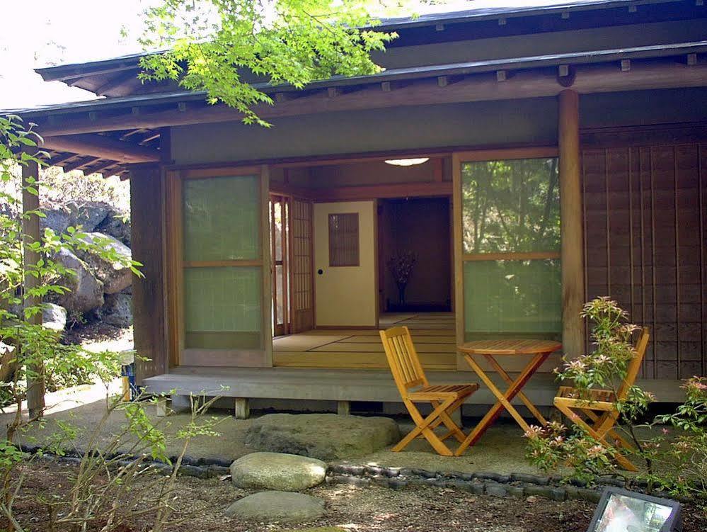 Shikitei Hotell Fujiyoshida Exteriör bild