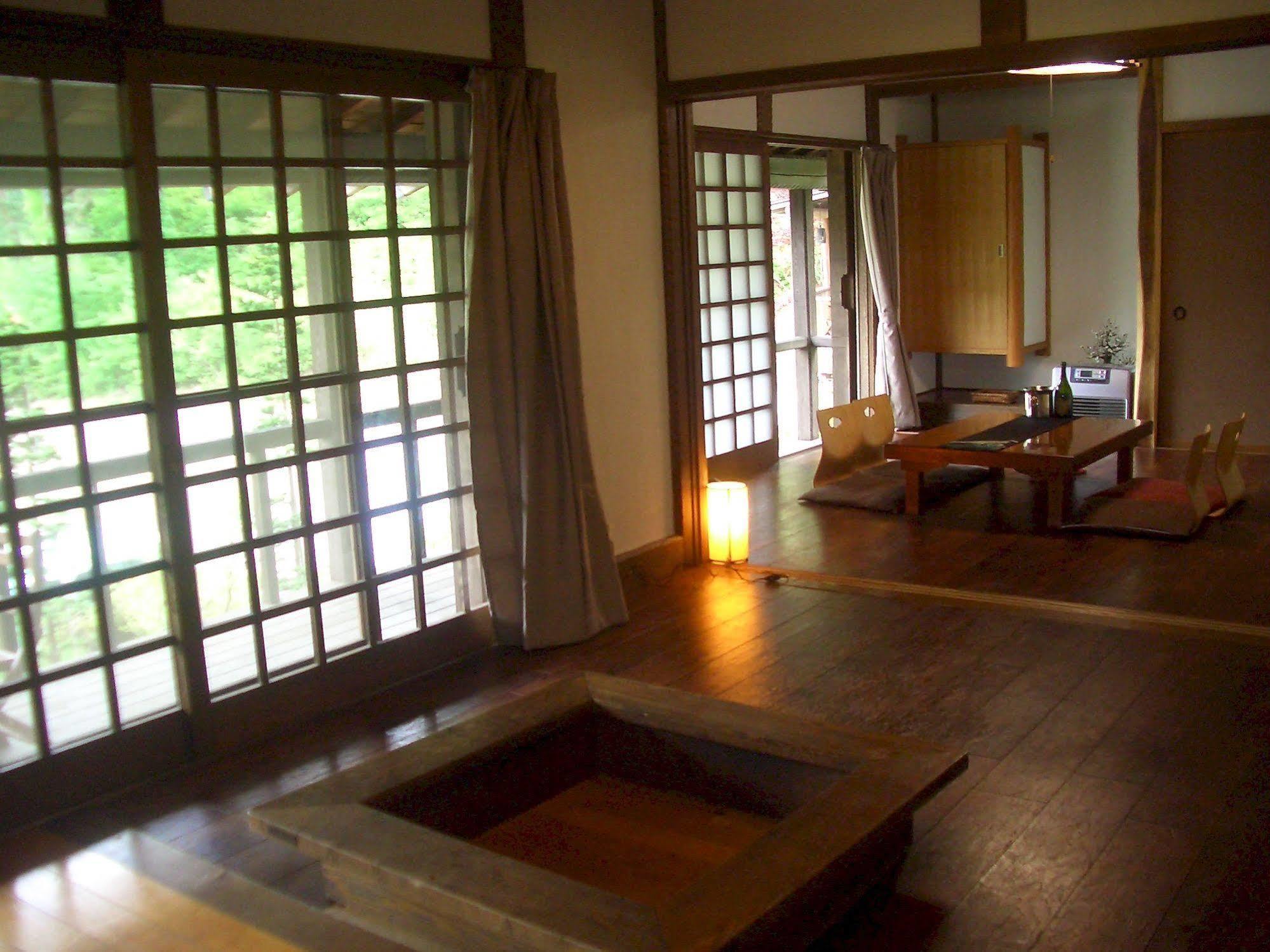 Shikitei Hotell Fujiyoshida Exteriör bild