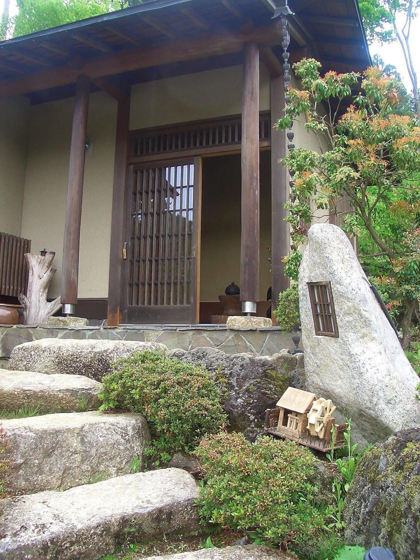 Shikitei Hotell Fujiyoshida Exteriör bild